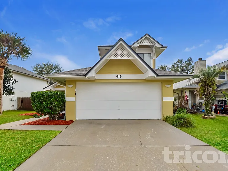 419 E Springtree Way — Photo 1
