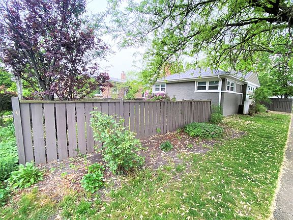 3rd image of 5128 N Melvina Ave