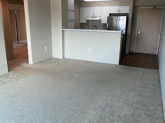 4th image of 3009 Ala Makahala Pl APT 804