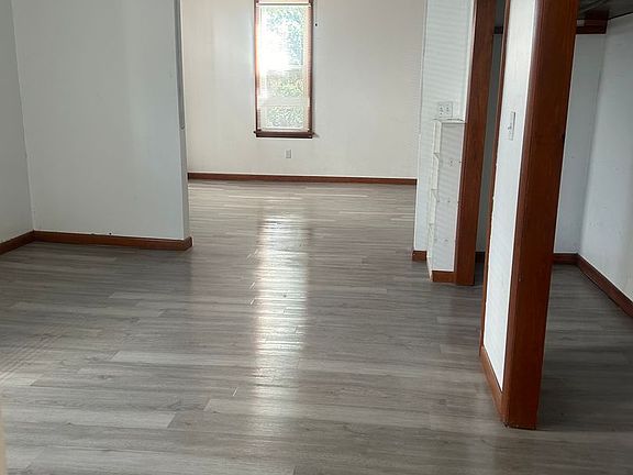 4th image of 501 N Chestnut St Floor 1