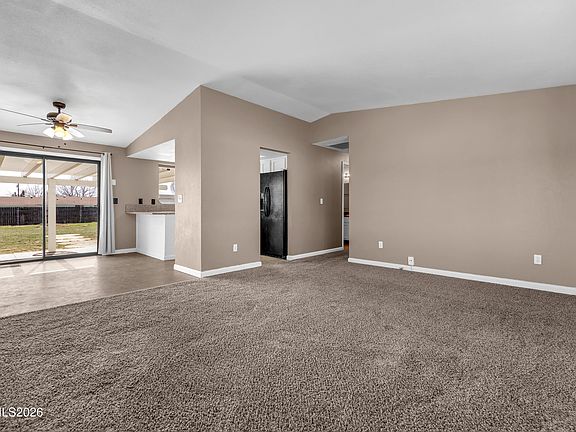 4th image of 70 Palm Springs Ct