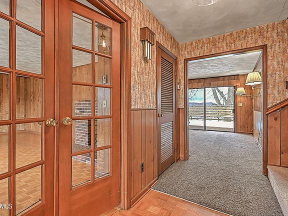 4th image of 420 Terry Dr