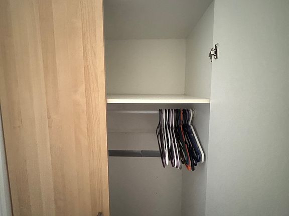 3rd image of 325 Laurier Ave E #3