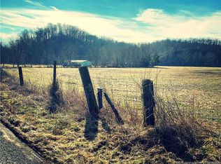 10545 E Honey Run Rd, Pekin, IN 47165