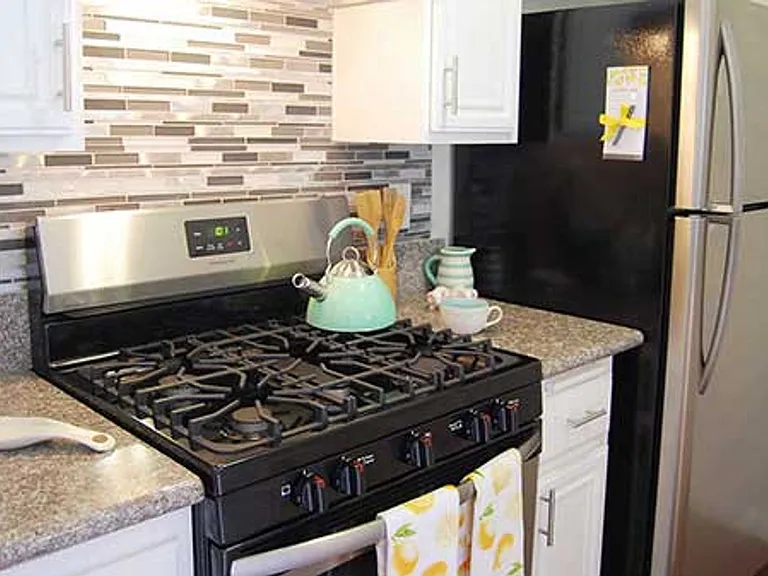 4303 Elm Ave — Photo 1