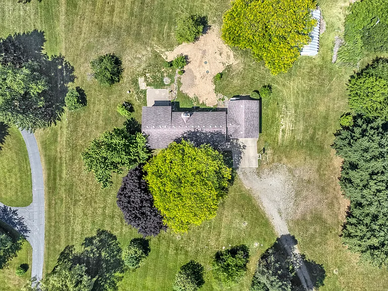 20325 Westview Dr — Photo 59