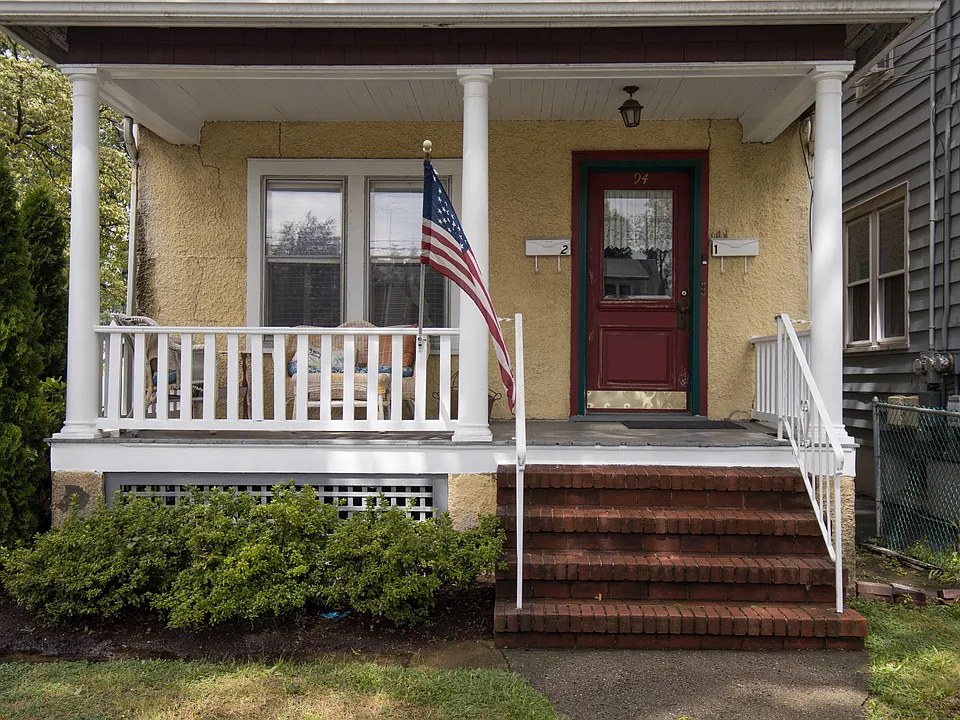 94 2nd Ave #1