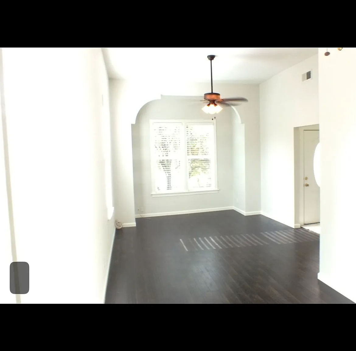 3 bed, 1000 sqft, $2,800 — Photo 1