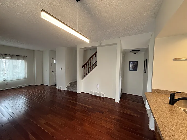 155 Cornhill Pl — Photo 8