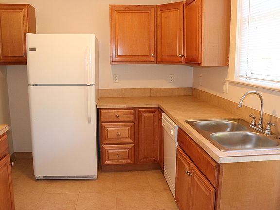 2nd image of 1535 San Anselmo Ave #A
