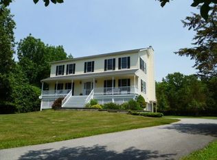 467 Rossway Rd, Pleasant Valley, NY 12569