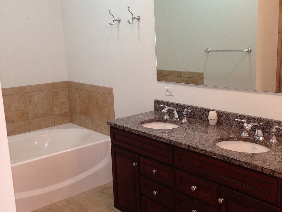 1st image of 1009 Mississippi Ave #31