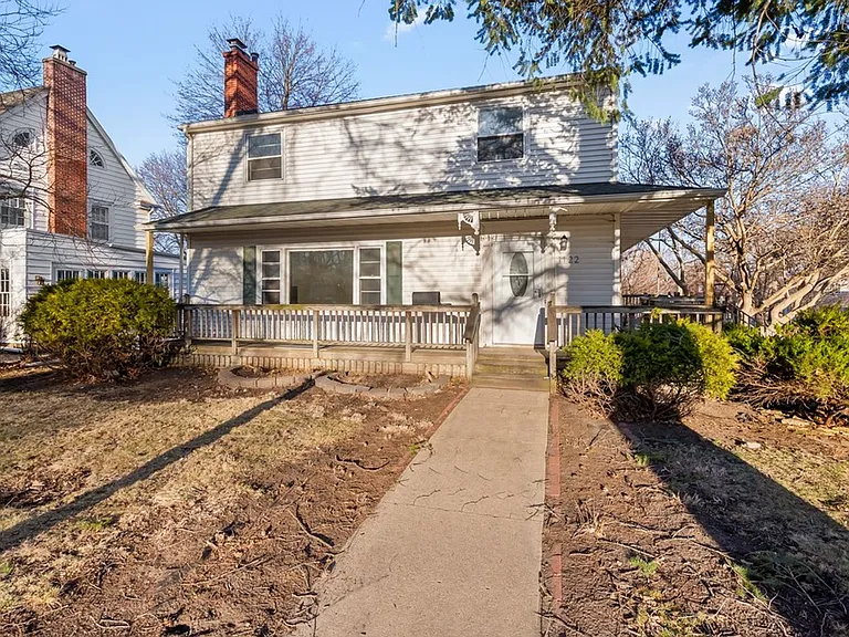 1122 Franklin St — Photo 1