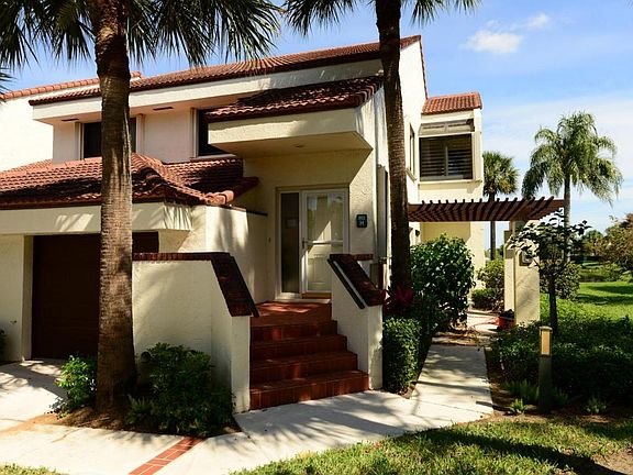 2nd image of 302 Sea Oats Dr #H