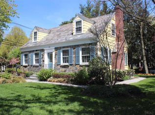 72 Eggert Ave, Metuchen, NJ 08840