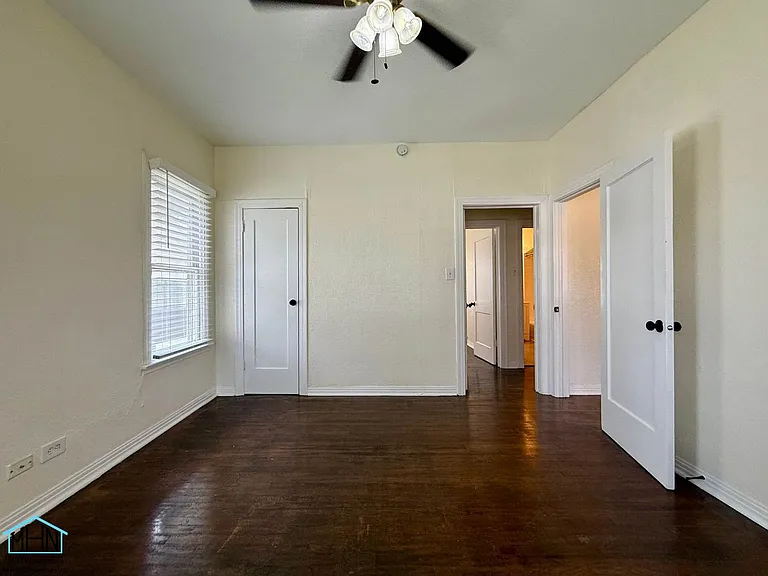 1344 Fulton Ave — Photo 17