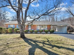 2101 Bridle Ln, Roanoke, VA 24018