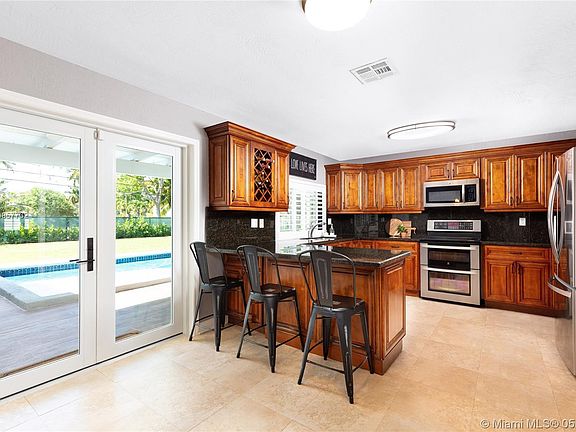 4th image of 7465 SW 140th Dr