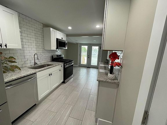 2nd image of 1173 Hildreth Ave