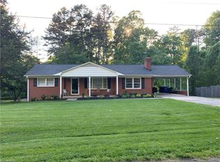 356 Oaklawn Rd, Winston Salem, NC 27107