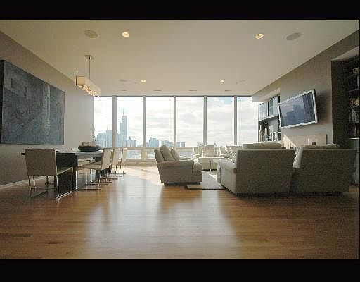 2nd image of 500 W Superior St Unit 2503