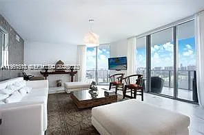 Marina Palms Residences N — Photo 3