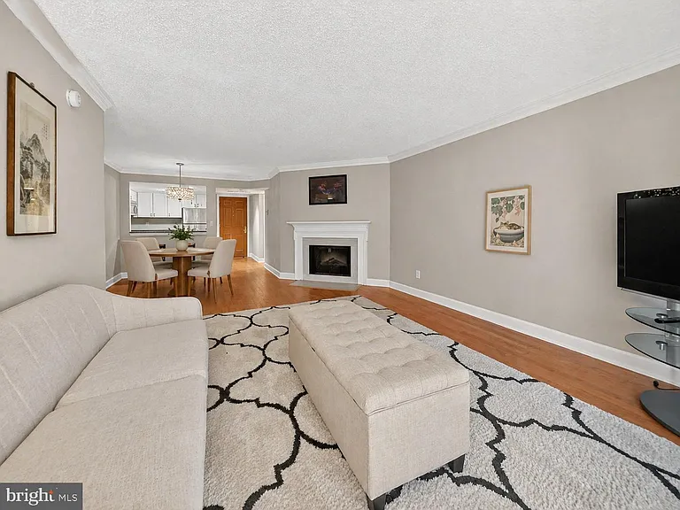 1080 Wisconsin Ave NW #2020 — Photo 6
