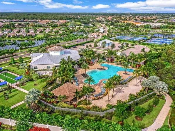 28086 Captiva Shell LOOP, BONITA SPRINGS, FL 34135