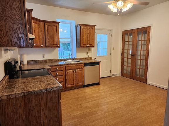 4th image of 60 Short St