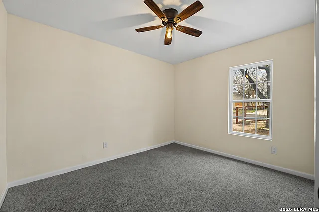 2619 E Houston St — Photo 15