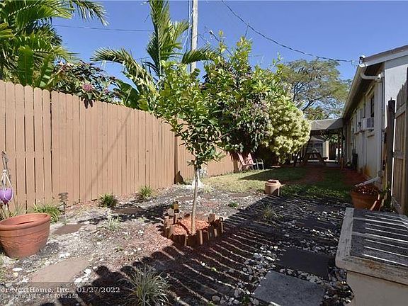 2nd image of 711 NE 58th St
