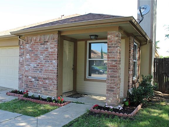 2nd image of 1417 Woodfern Dr