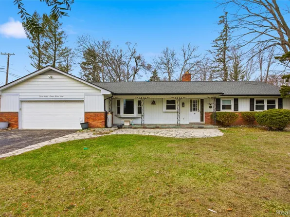 29256 Utley Rd, Farmington Hills, MI 48334