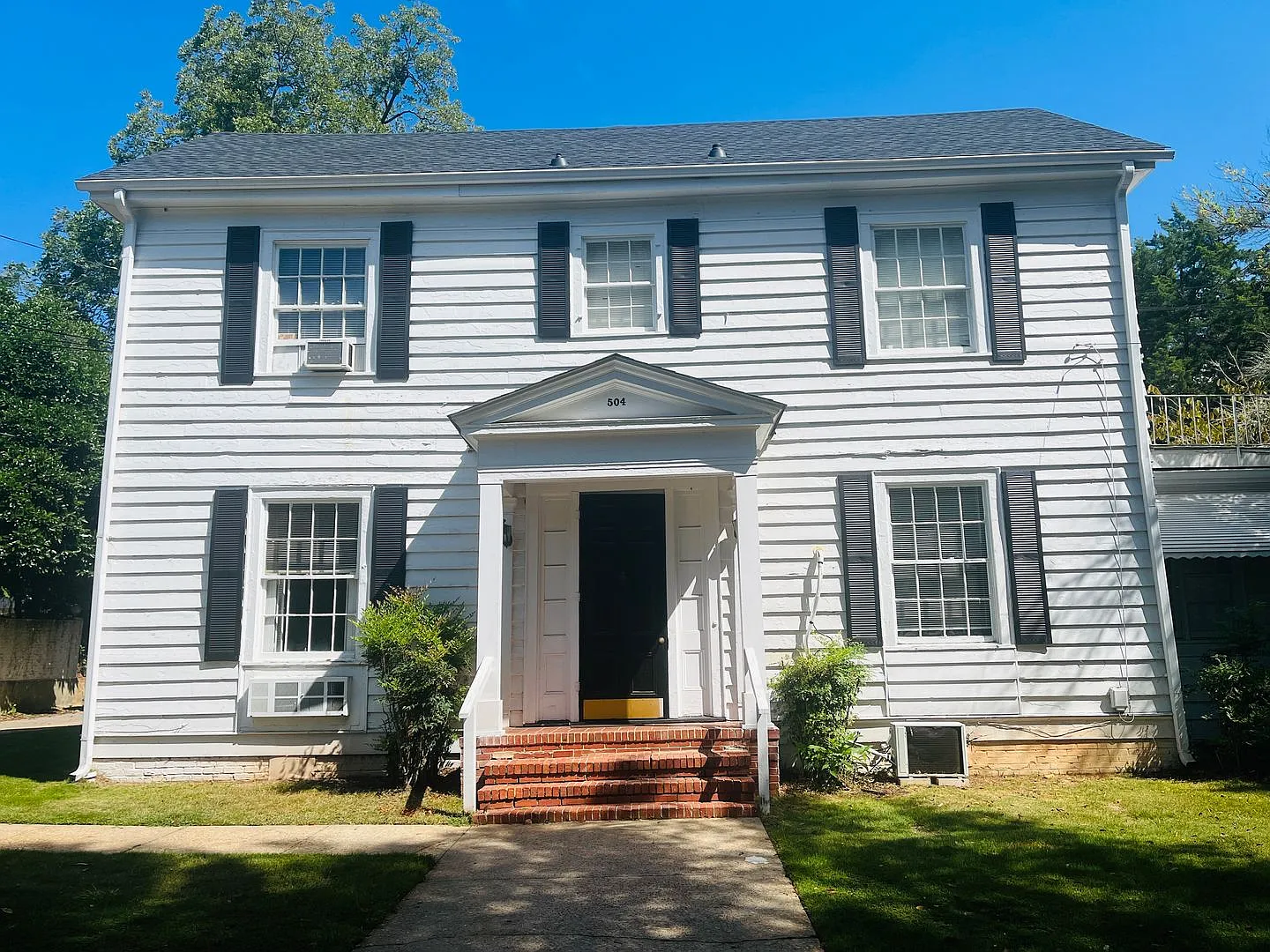 504 Broad St — Photo 3