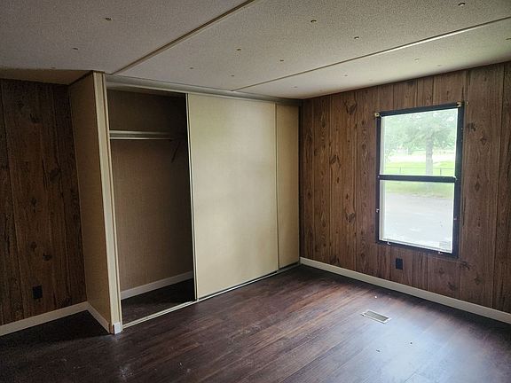3rd image of 650 Elm St #8