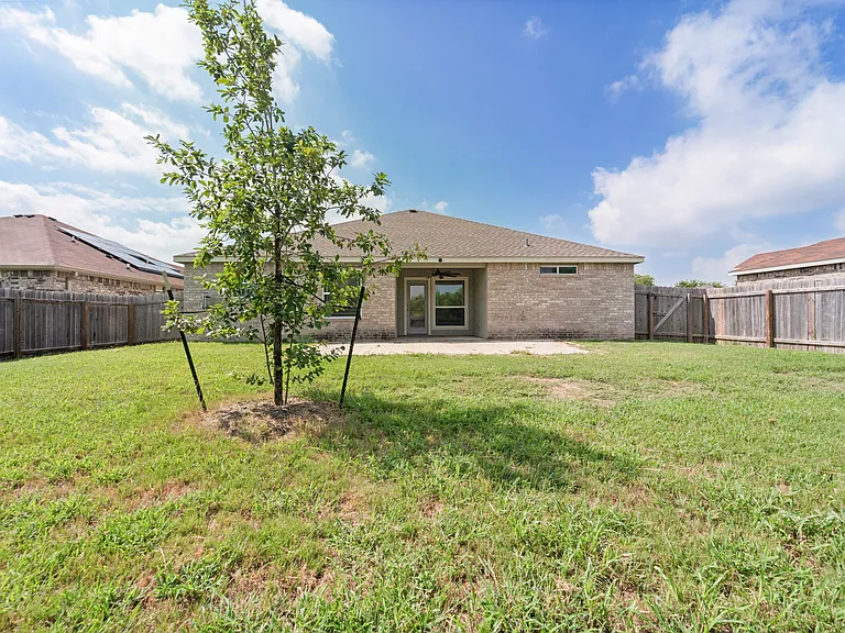 724 Liberty Valley Dr — Photo 24