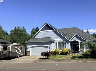 19244 Cantata Dr, Oregon City, OR 97045