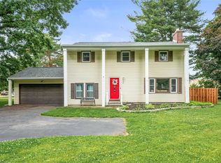 1121 Edgewood Ave, Rochester, NY 14618