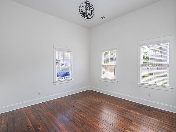 4th image of 1401 Jefferson St #1401