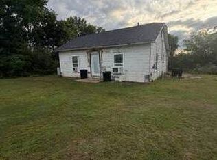 2529 N 5th St, Paris, AR 72855