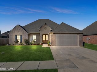 210 Arsenal Dr, Carencro, LA 70520