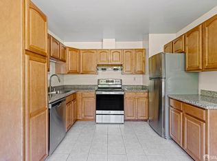572 29th St APT 1, San Francisco, CA 94131