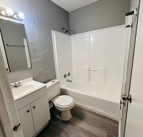 5238 San Juan Ave #1 — Photo 4