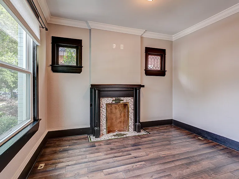 1420 S Clarkson St — Photo 8