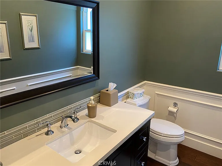 4470 Stansbury Ave — Photo 24