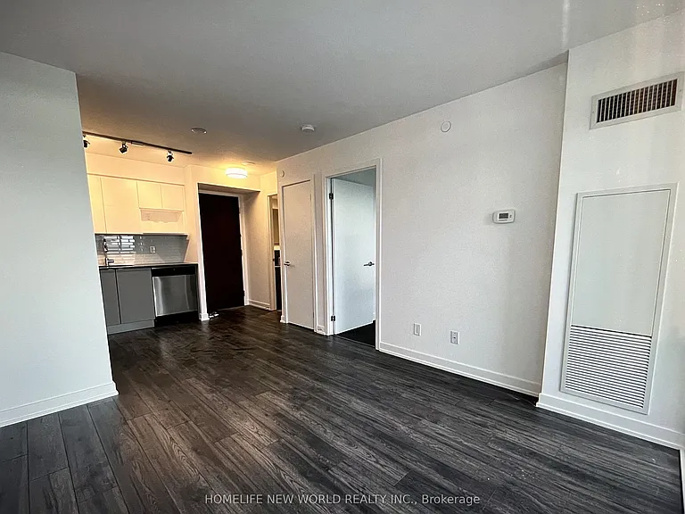 120 Varna Dr #1019 — Photo 8