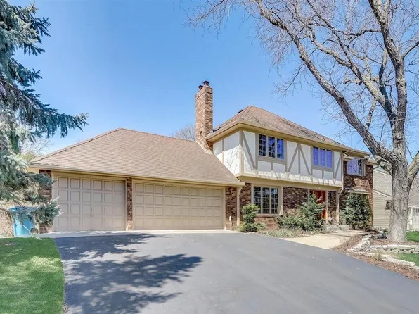 7504 Hyde Park Dr, Edina, MN 55439