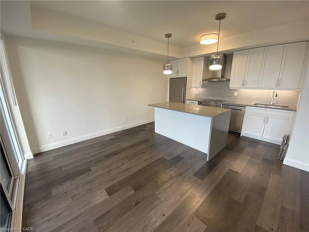 500 Brock Ave — Photo 4