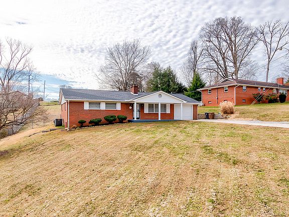 2nd image of 4716 Mildred Dr