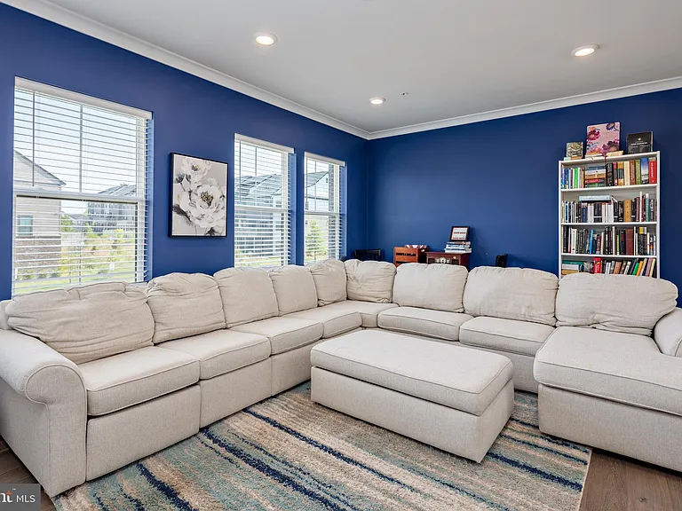 618 Chalcedony Ln — Photo 14